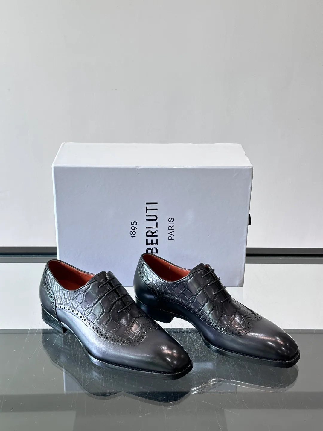 Men's Loafers And Dress Shoes BERLUTI 17466896