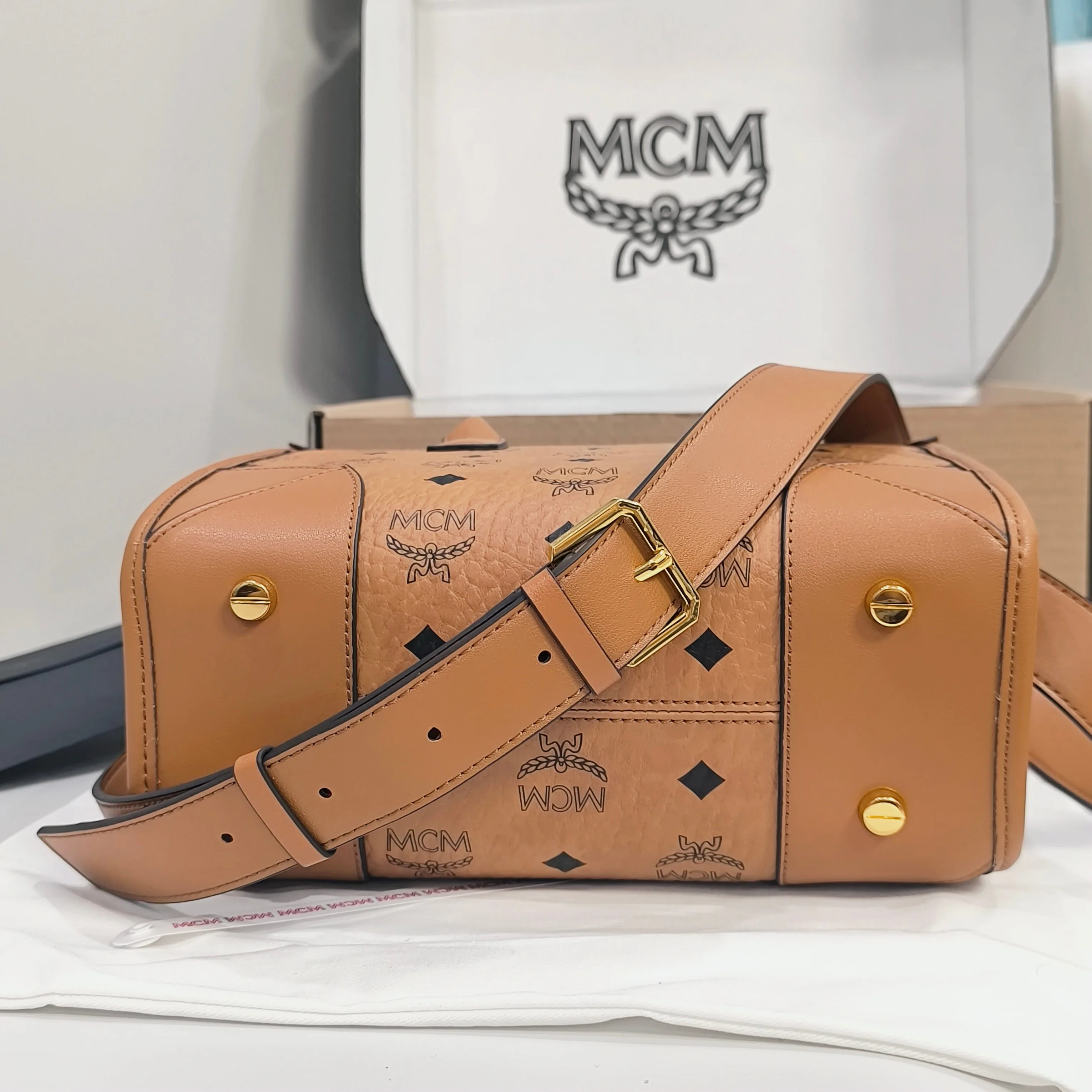 Women's Classic Handbags MCM 18223308