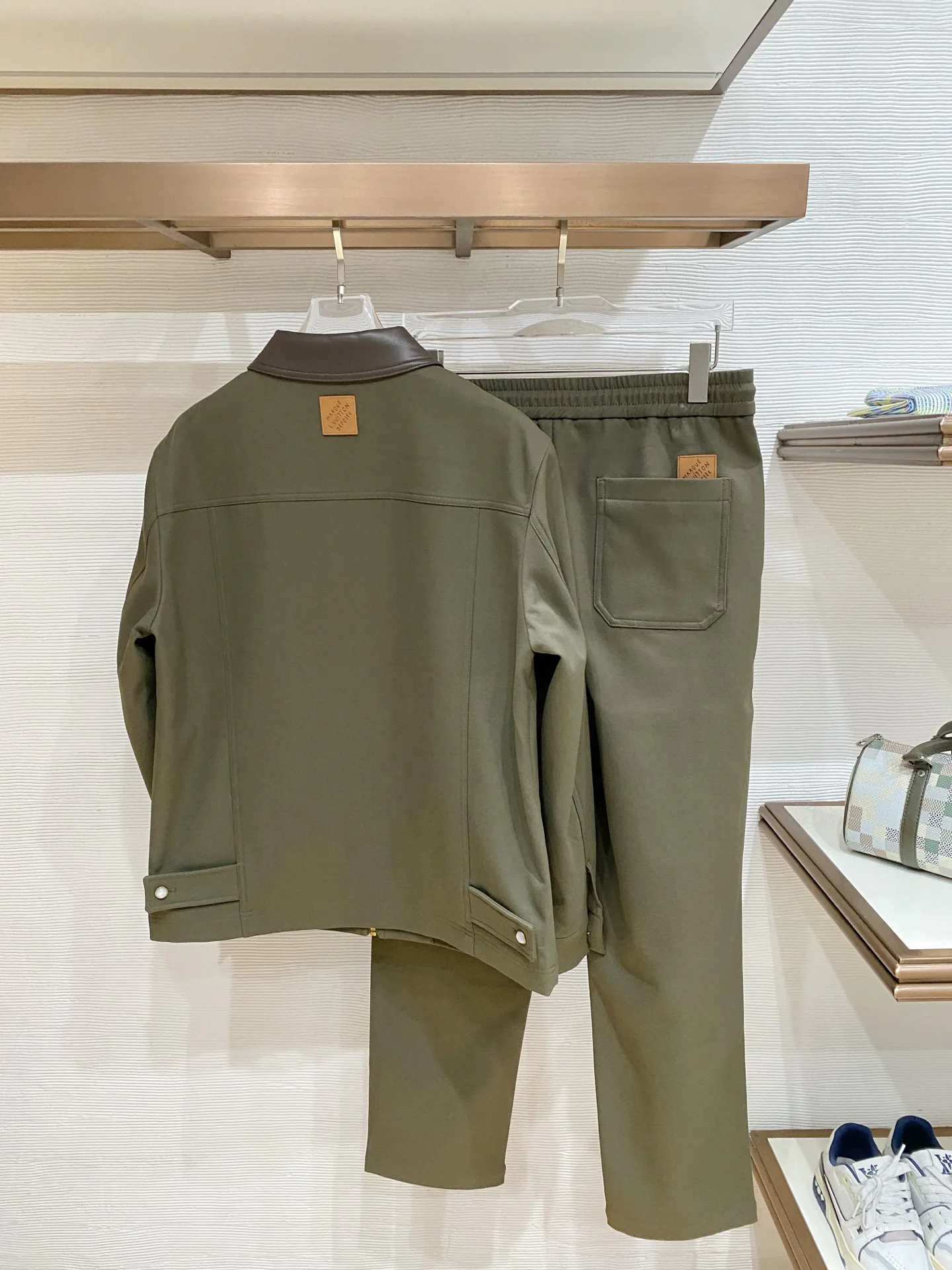 Men's Jackets And Down Jackets LOUIS VUITTON 18109555