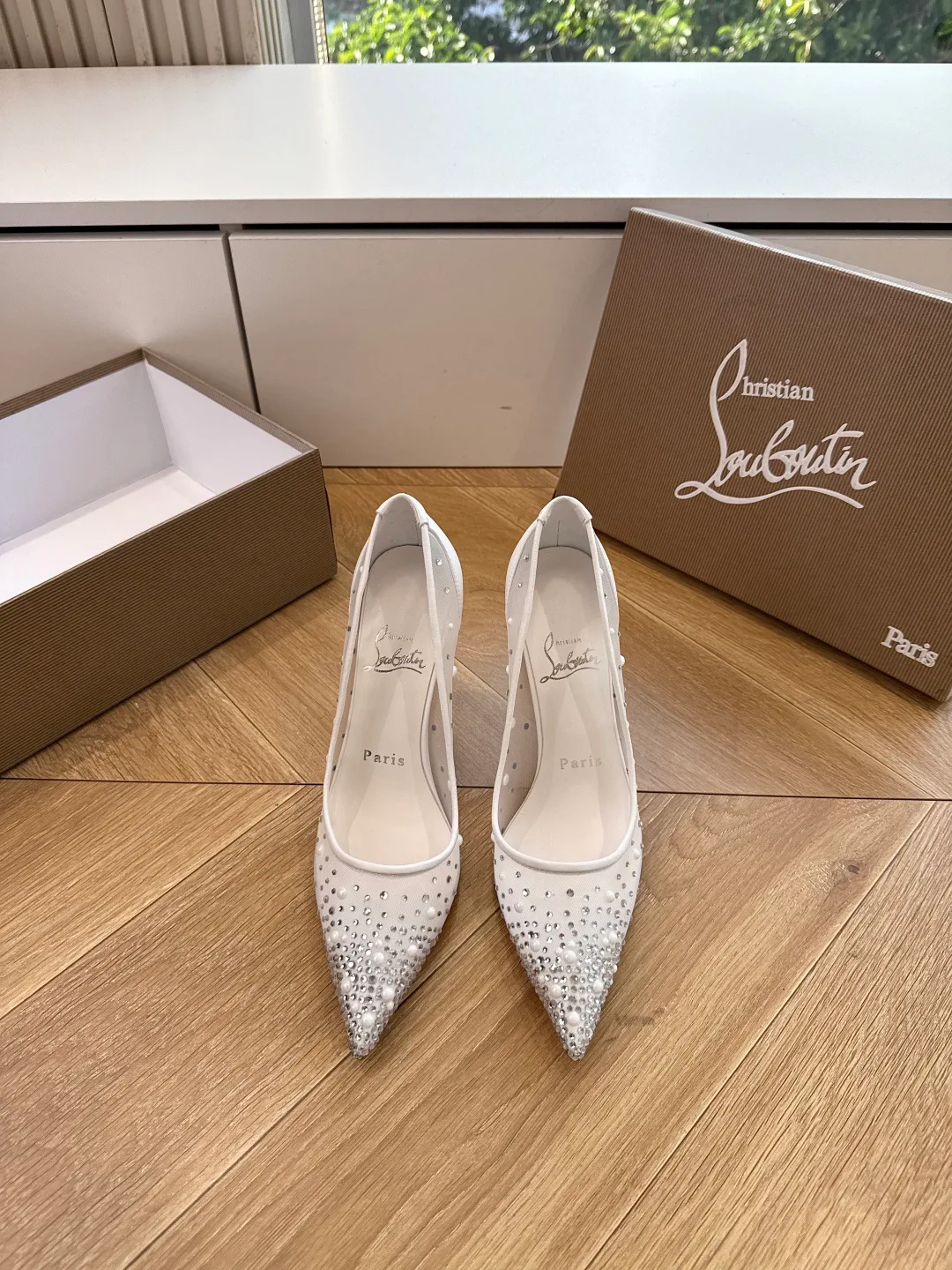 Women's Heels CHRISTIAN LOUBOUTIN 17480777