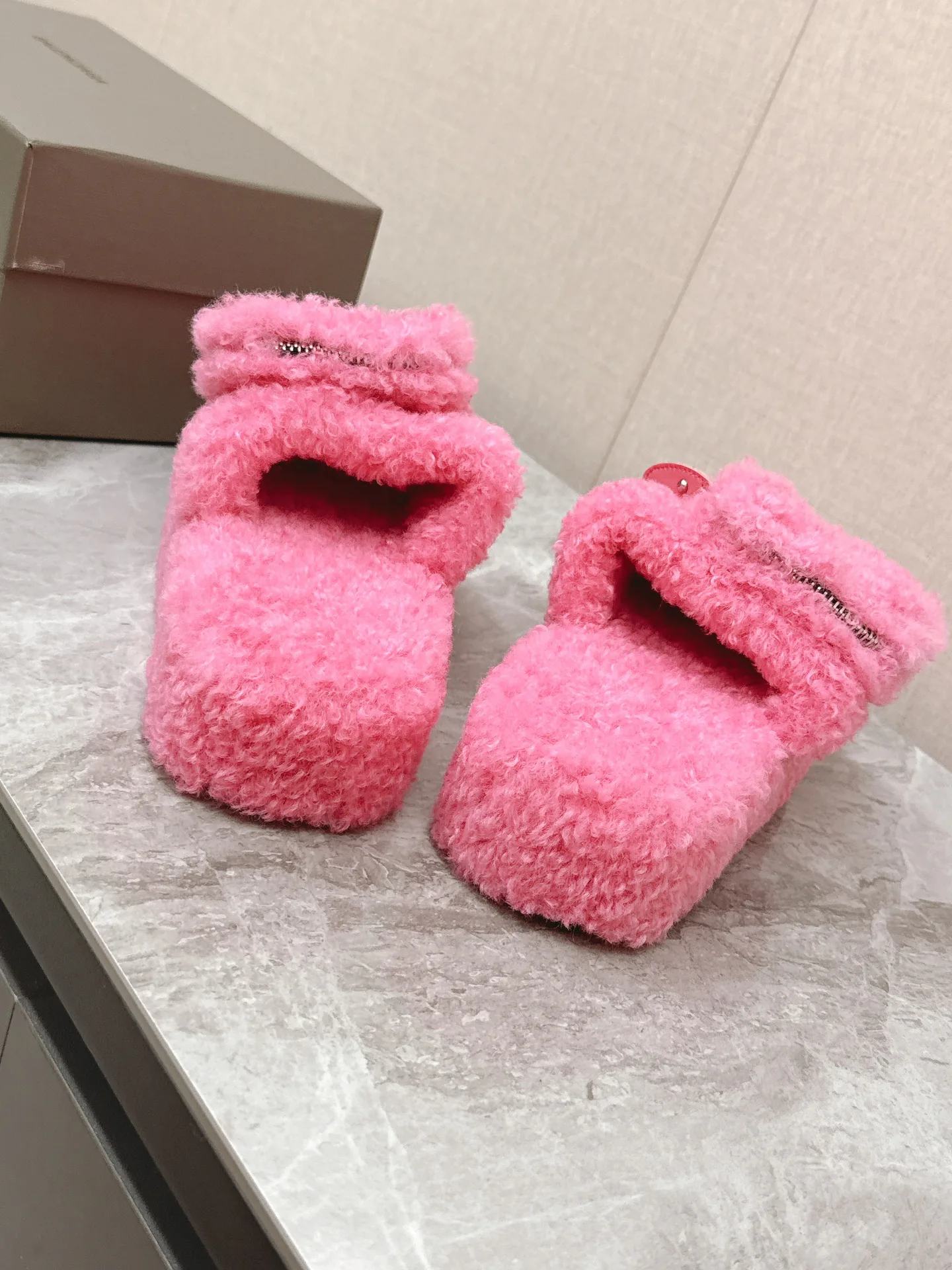 Women's Slippers BALENCIAGA 18419425