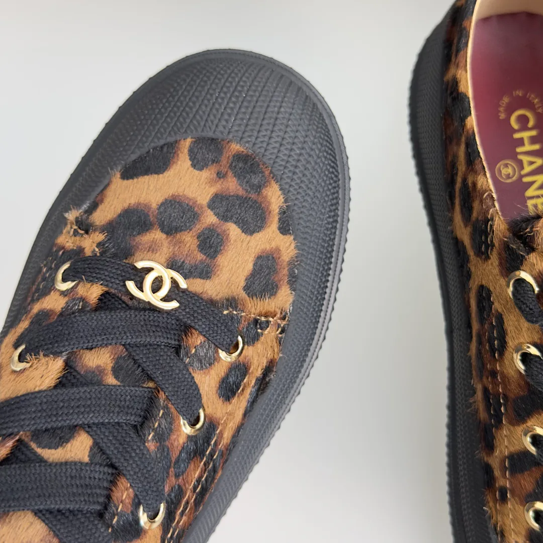 Women's Sneakers CHANEL 18092994