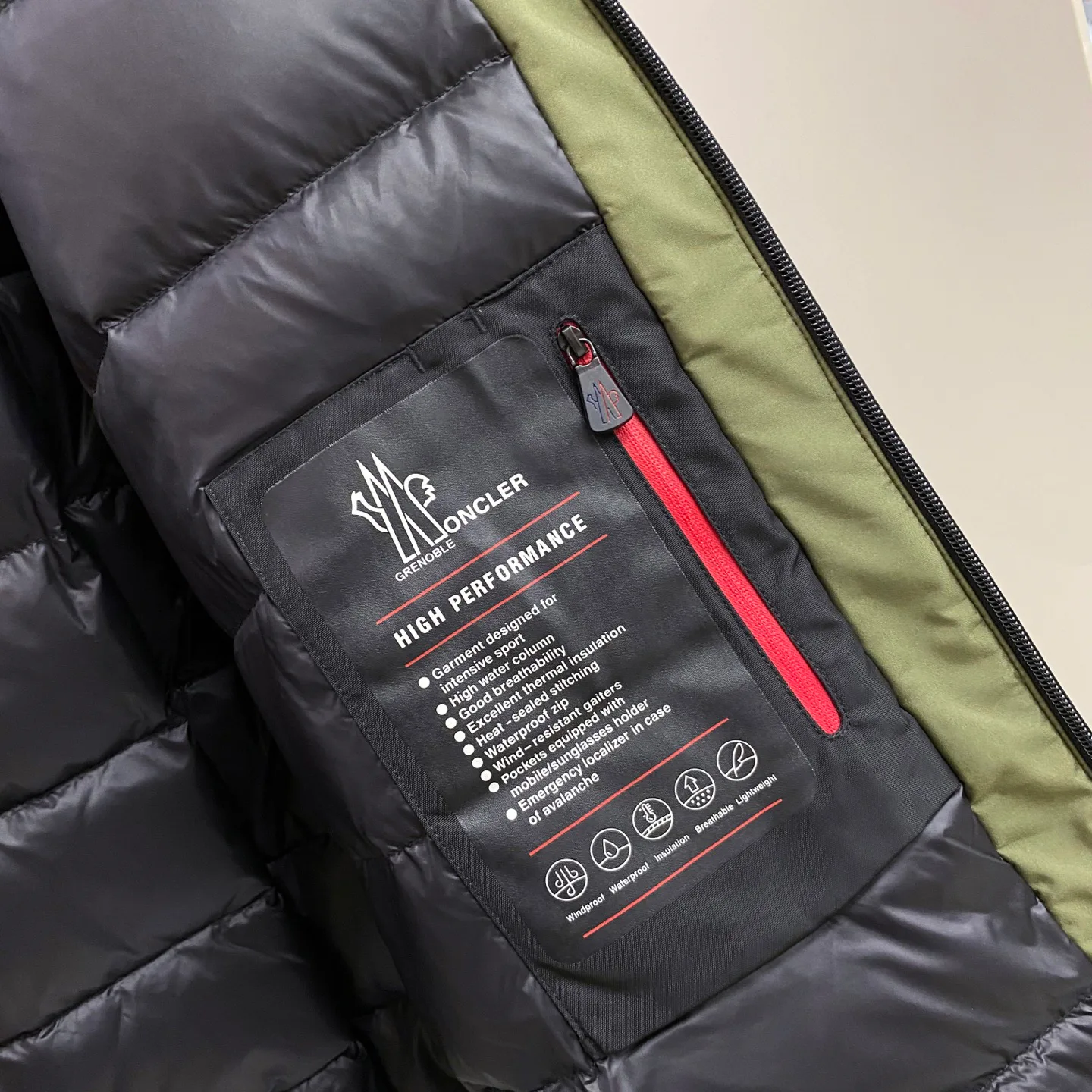 Men's Jackets And Down Jackets MONCLER 18029239