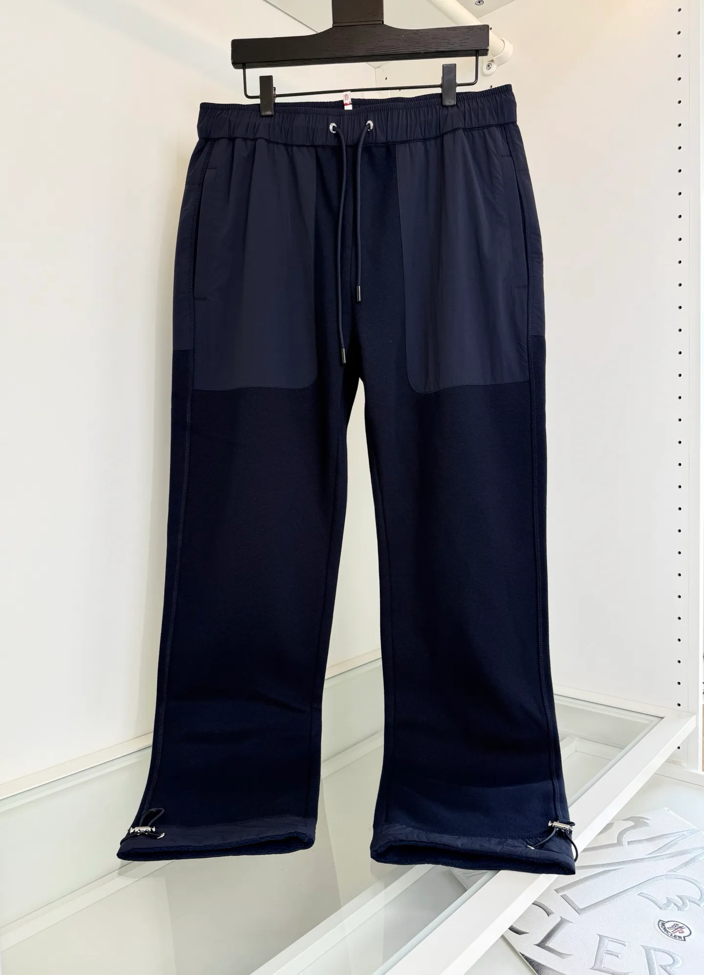 Брюки Мужские Moncler 18620411