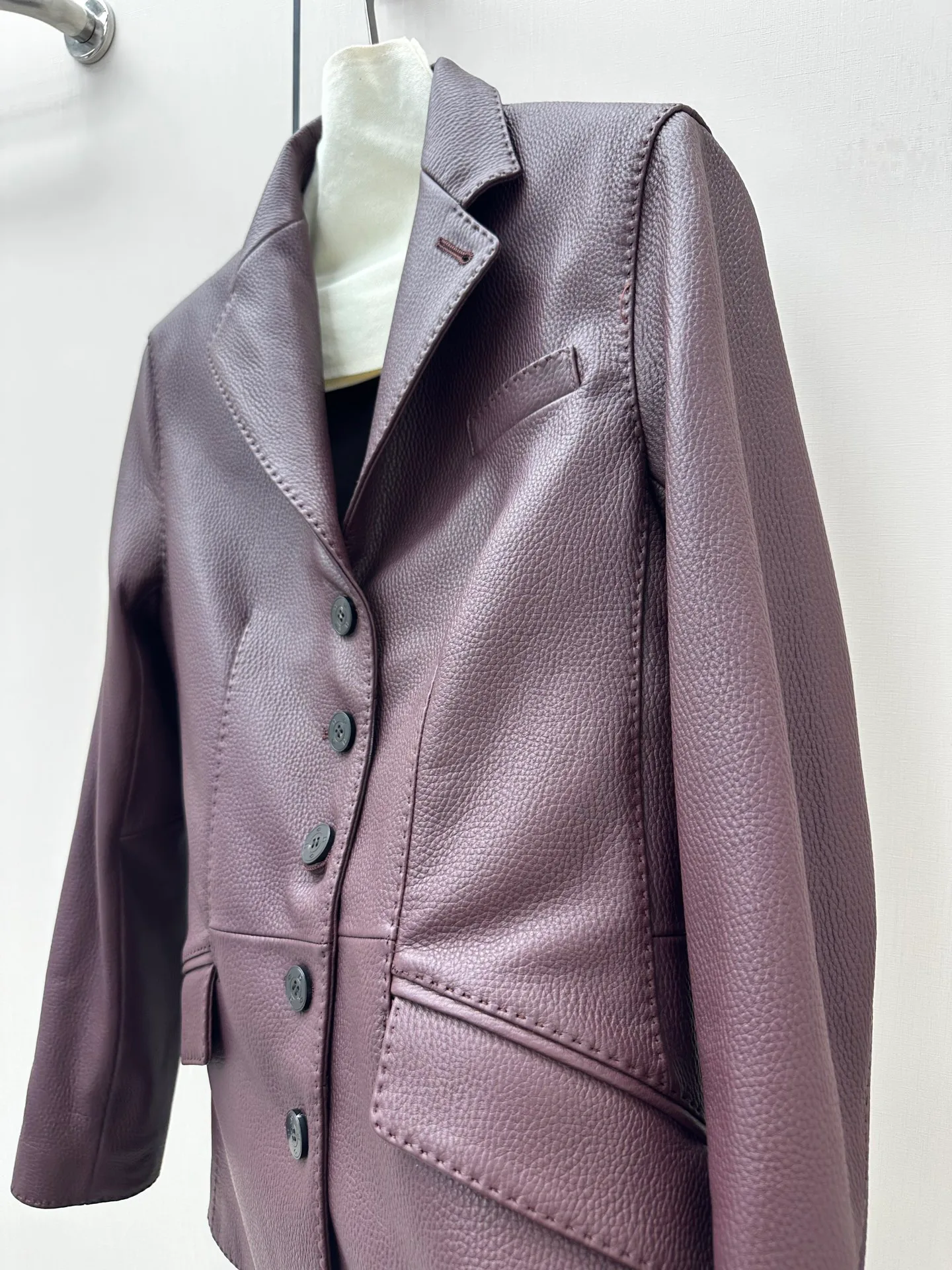 Women's Leather Jackets And Sheepskin Coats HERMES 17341009