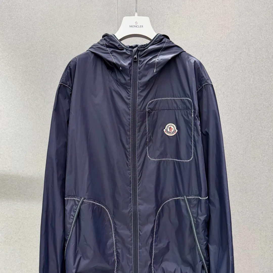 Men's Jackets And Down Jackets MONCLER 17886820