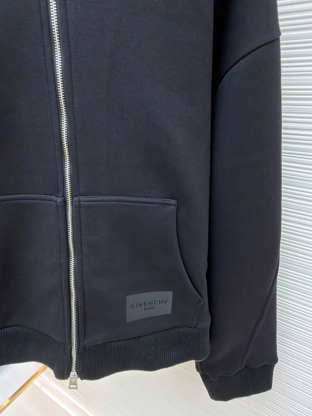 Men's Sweatshirts And Hoodies GIVENCHY 18153837