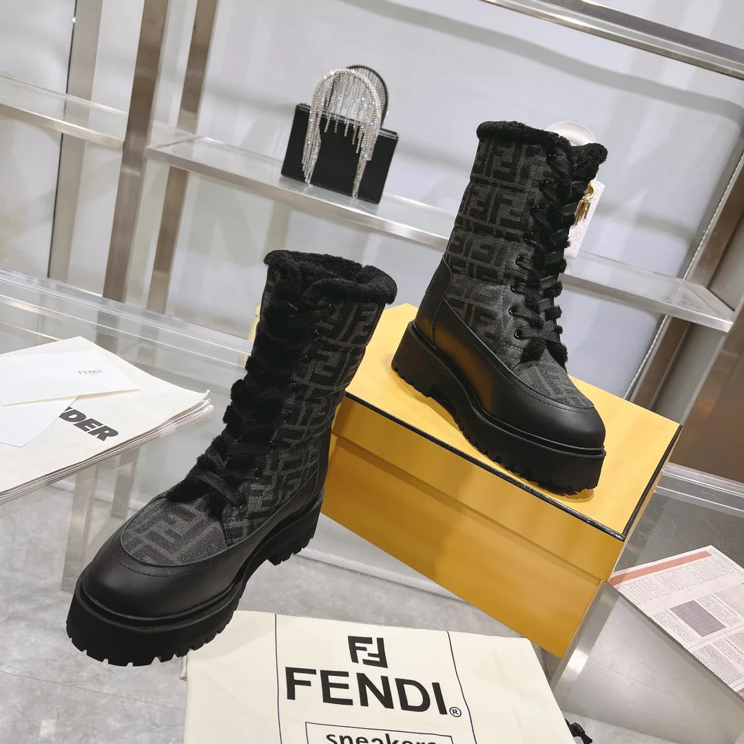 Women's Ankle Boots FENDI 18264018