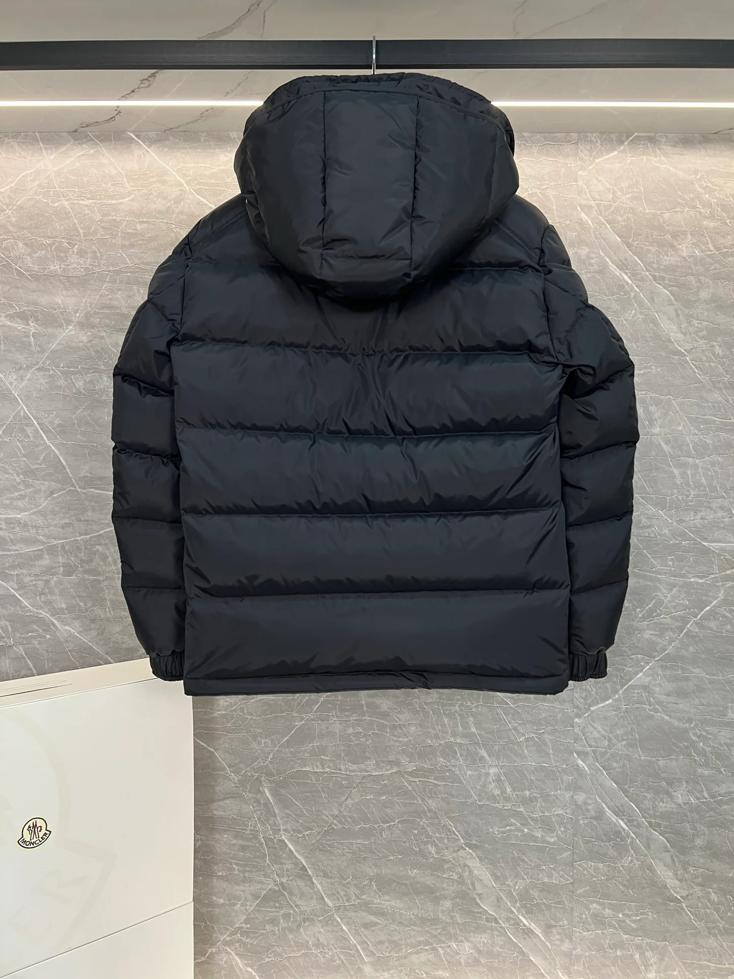 Куртки И Пуховики Мужские Moncler 18599876
