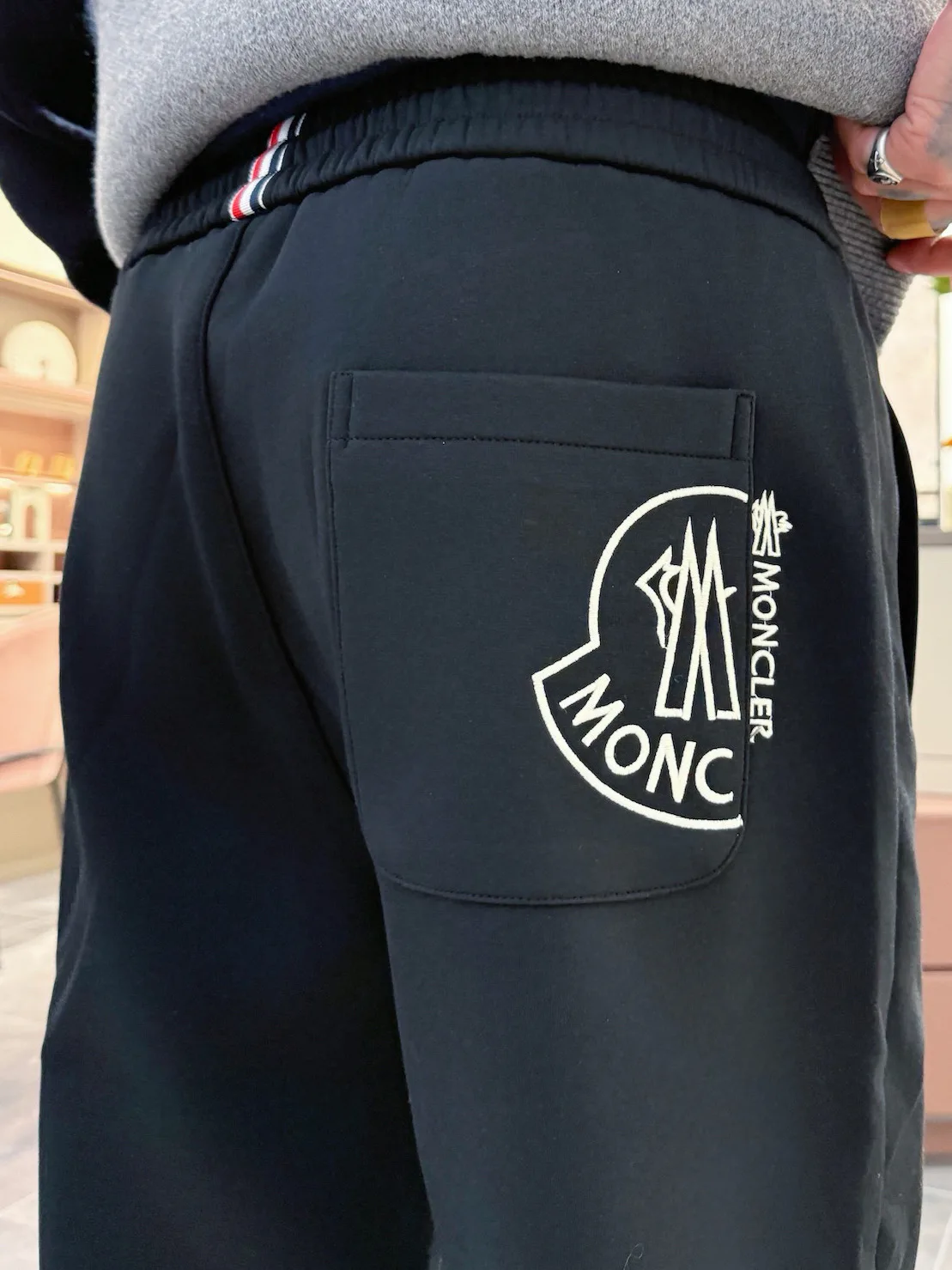 Men's Trousers MONCLER 18345787