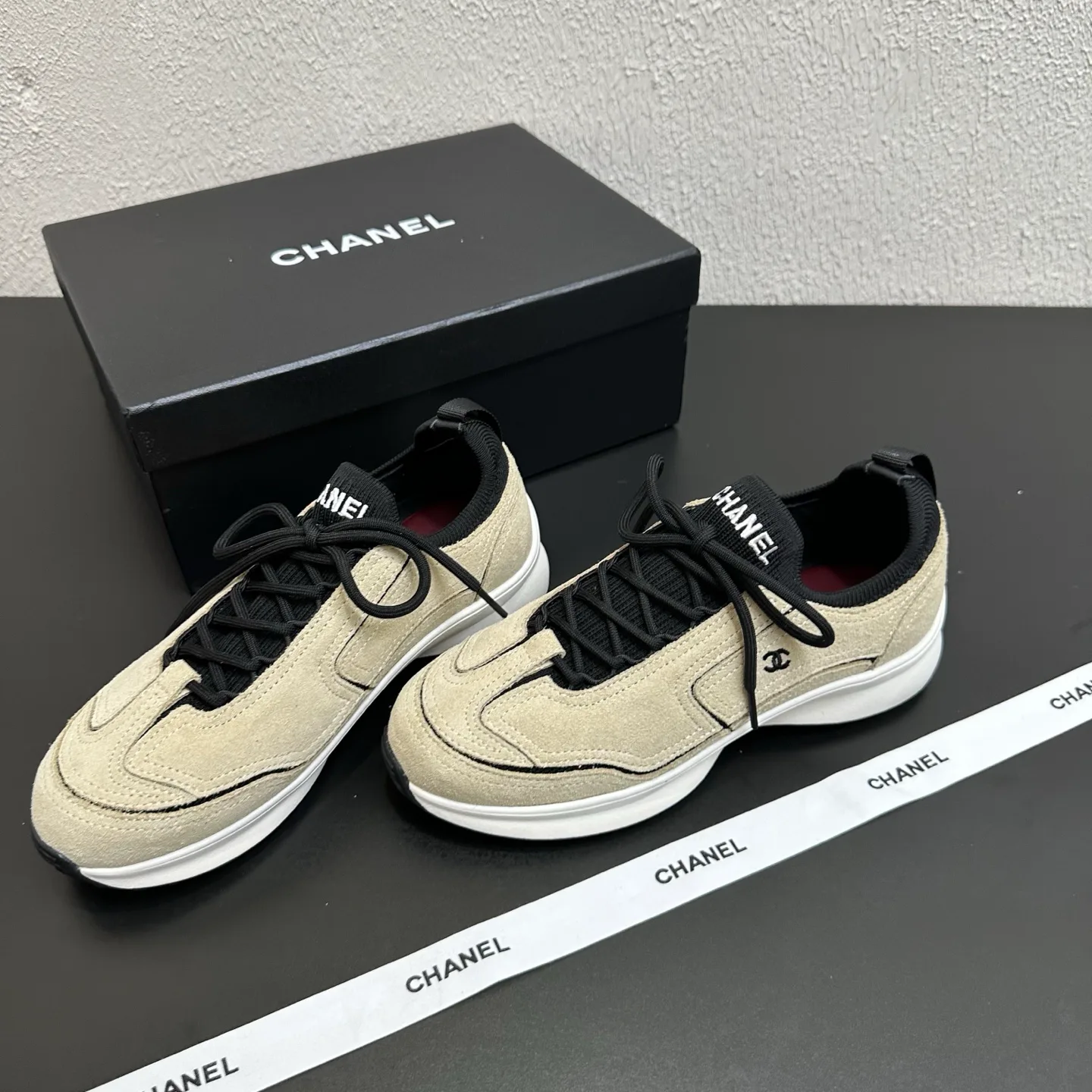 Women's Sneakers CHANEL 17934449