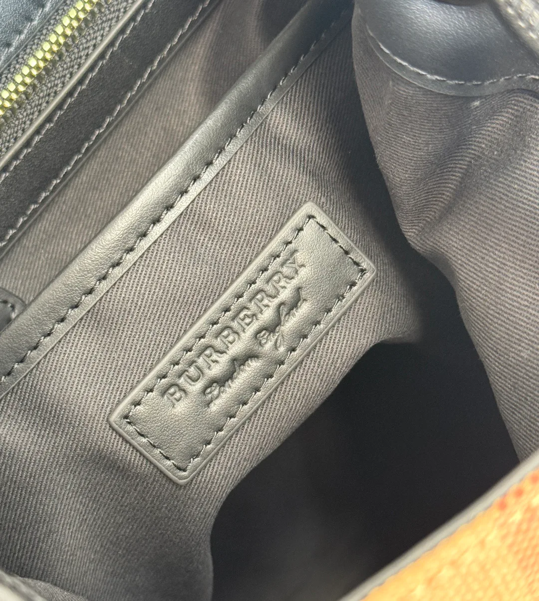 Women's Backpacks BURBERRY 17483289