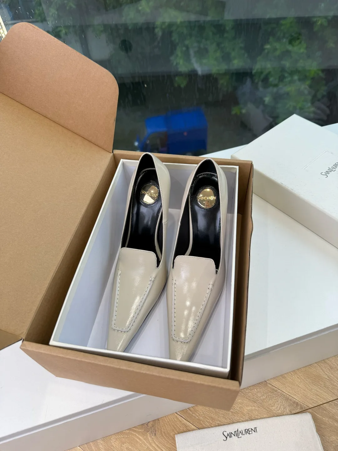 Women's Heels SAINT LAURENT 18104140