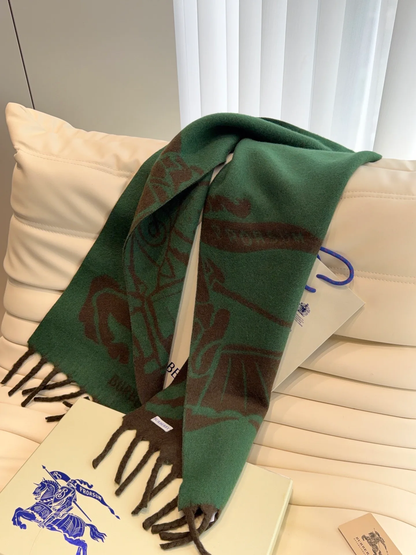 Scarves BURBERRY 18401221