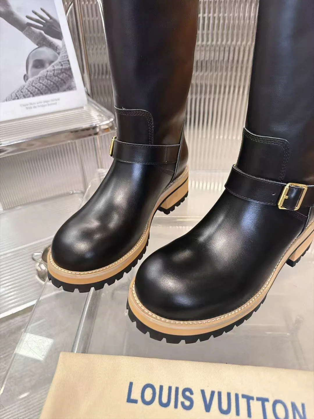 Ботинки Женские Louis Vuitton 18665261
