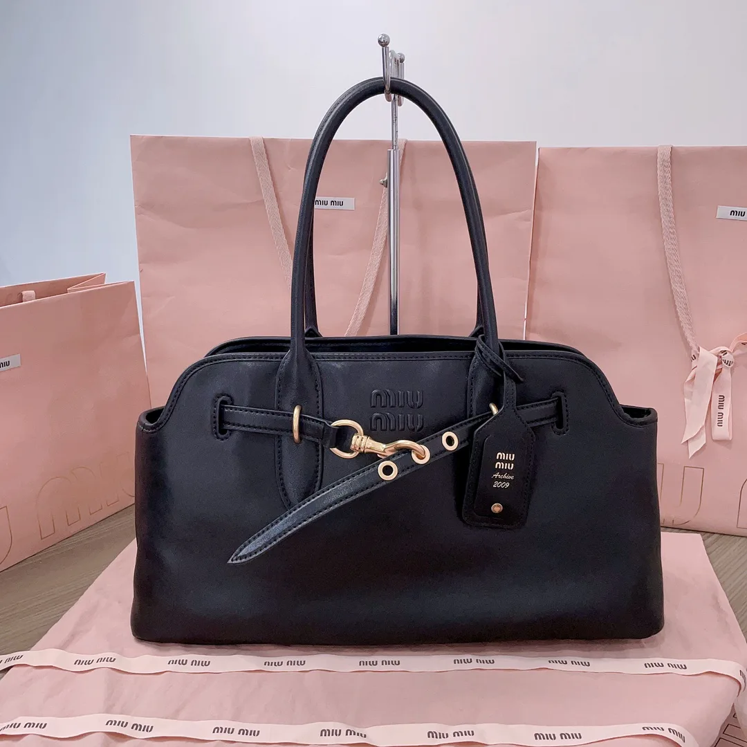 Women's Classic Handbags MIU MIU 18004738