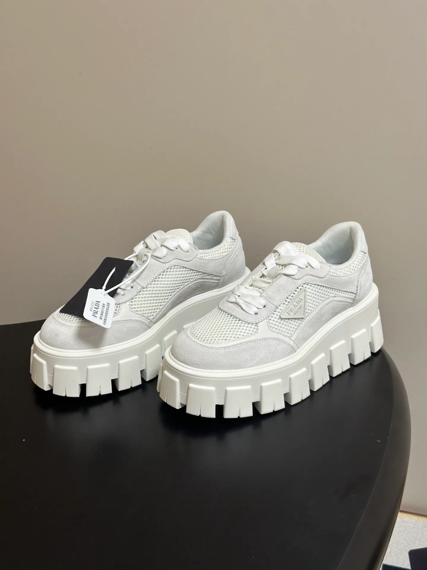 Women's Sneakers PRADA 18049584