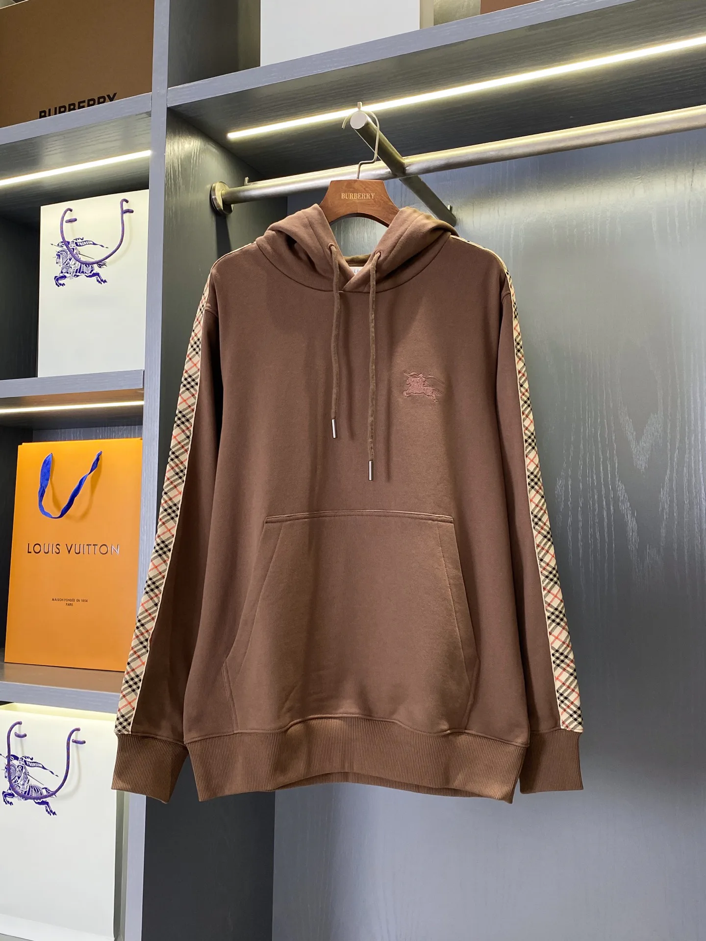 Men's Sweatshirts And Hoodies BURBERRY 18141441
