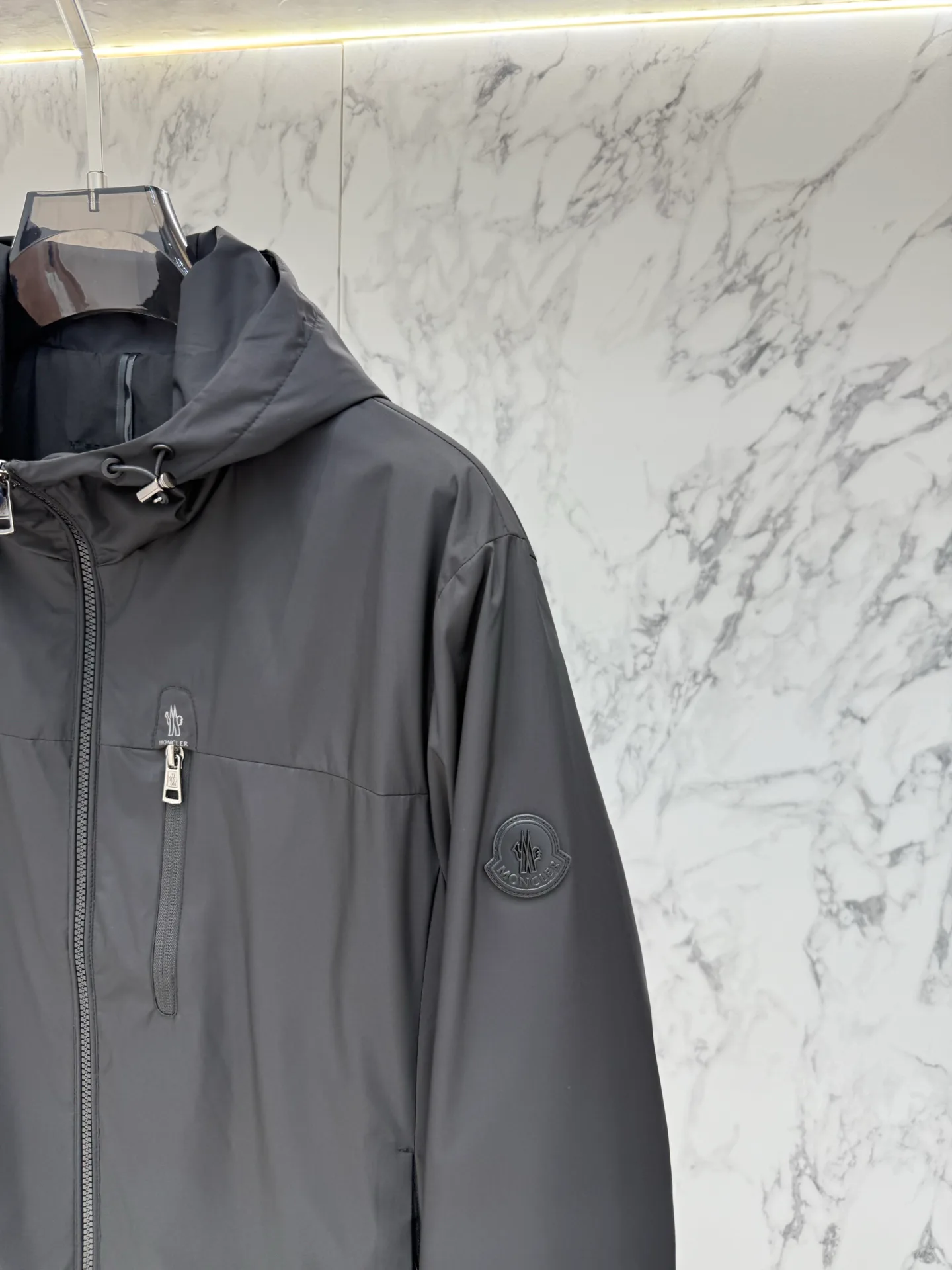 Men's Jackets And Down Jackets MONCLER 17944114