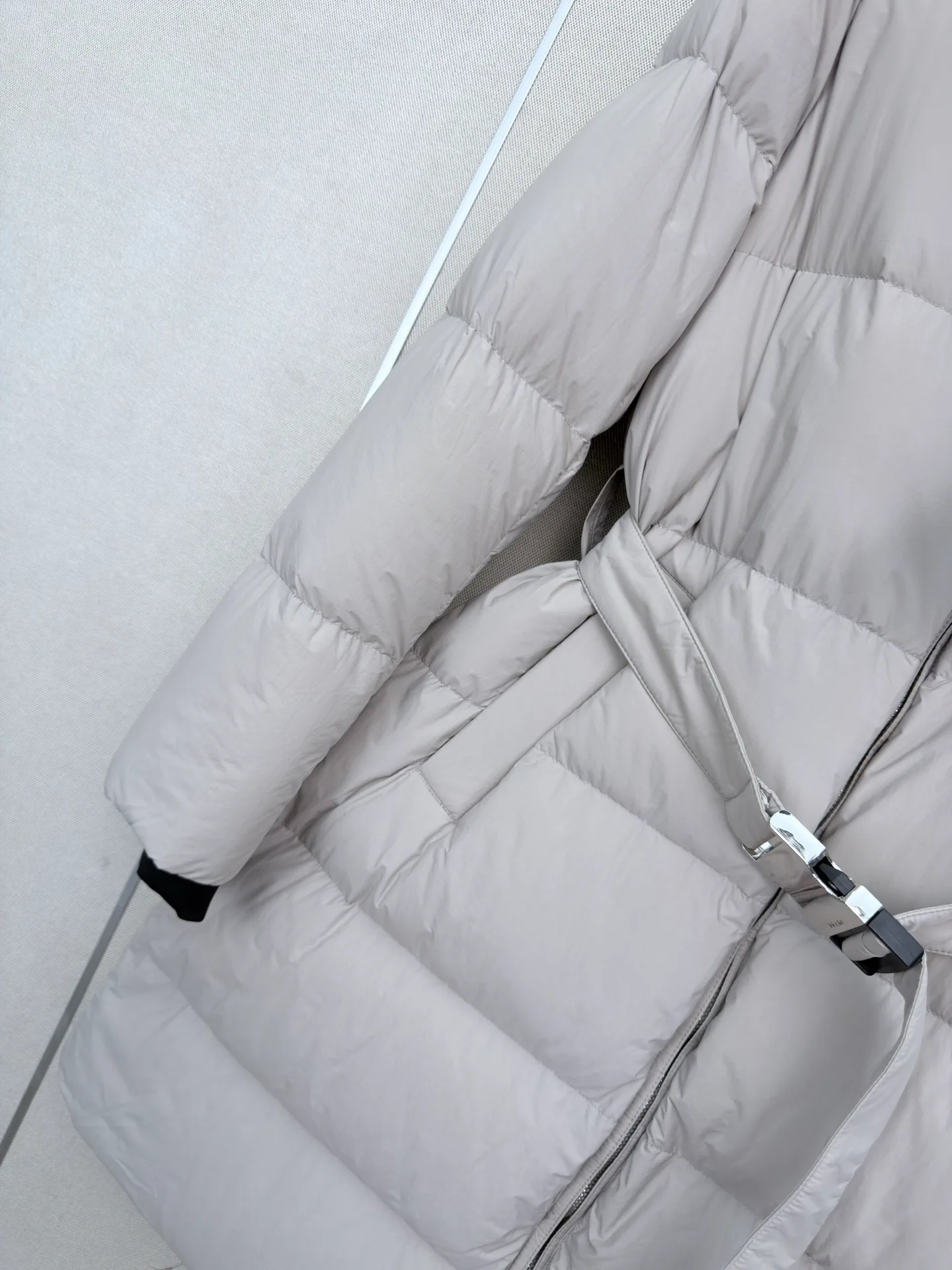 Women's Jackets And Down Jackets PRADA 18108677