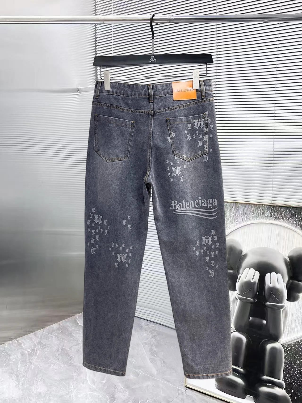 Men's Jeans BALENCIAGA 18499650