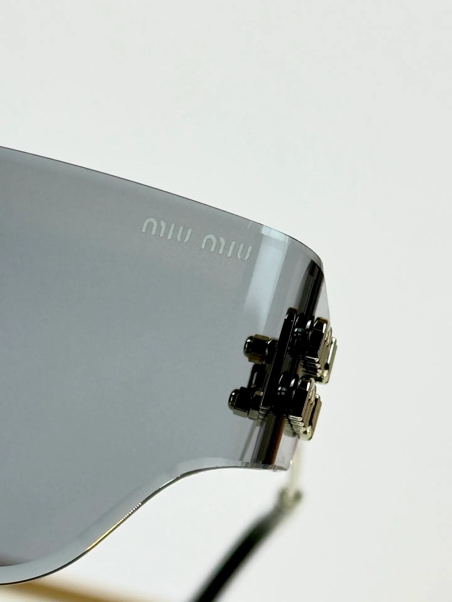 Glasses MIU MIU 18118082