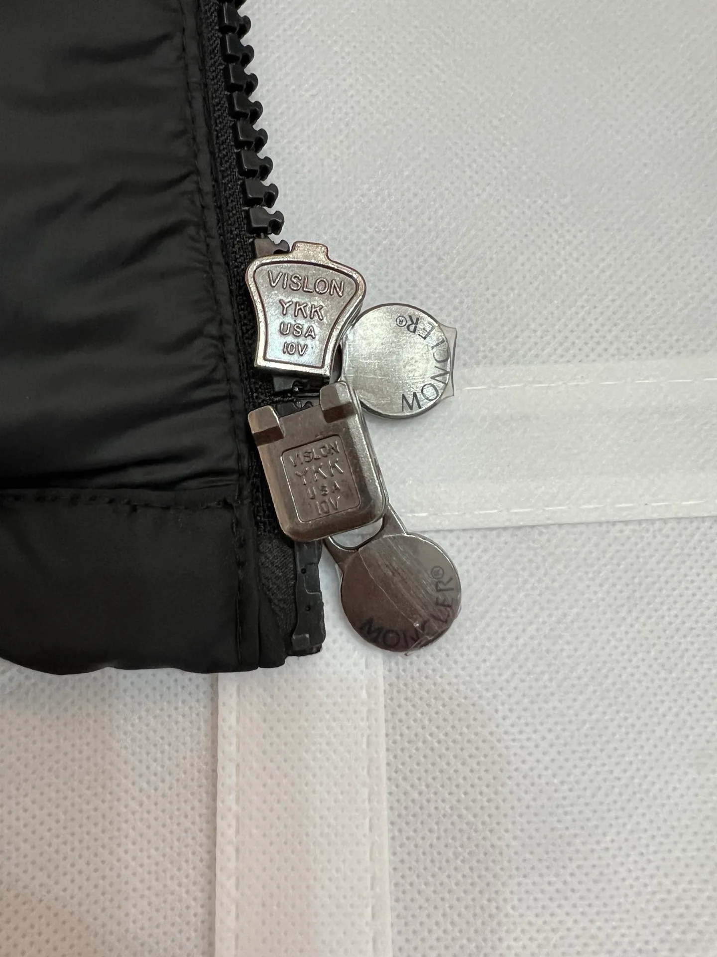 Куртки И Пуховики Женские Moncler 18599875