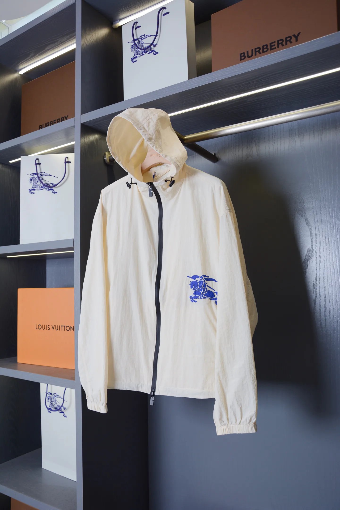 Women's Jackets And Down Jackets BURBERRY 17835254