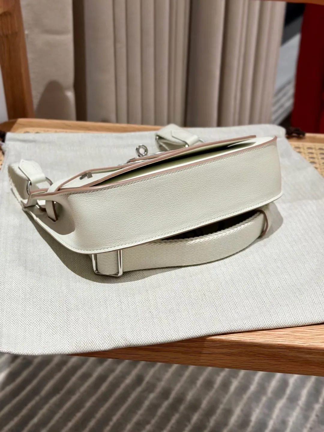 Women's Classic Handbags HERMES 18407571