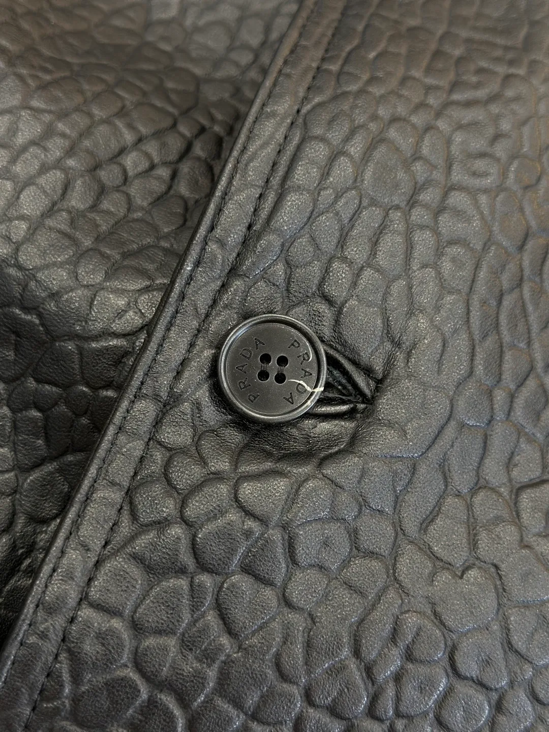 Men's Leather Jackets And Sheepskin Coats PRADA 18260643
