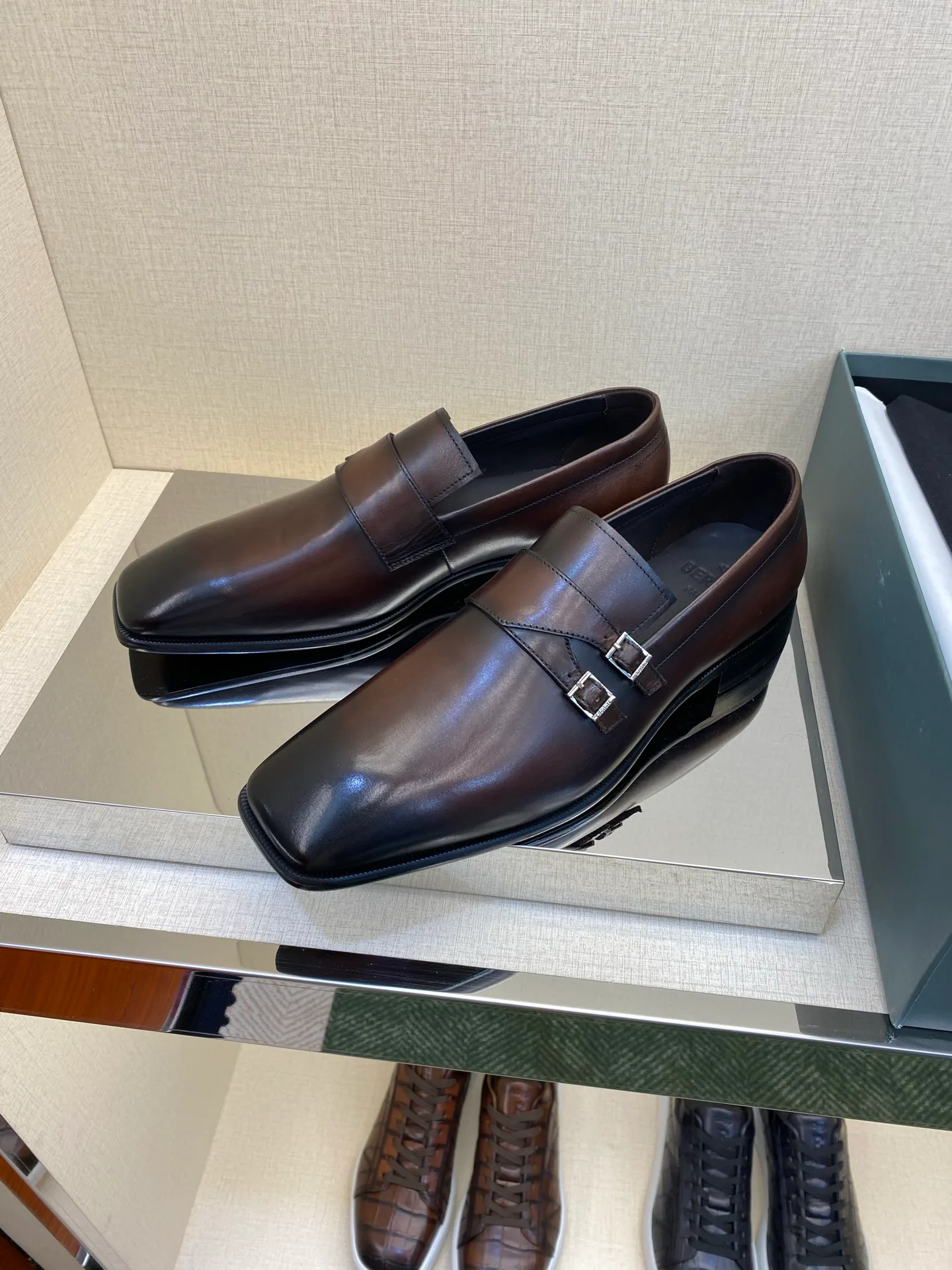 Men's Loafers And Dress Shoes BERLUTI 18417389