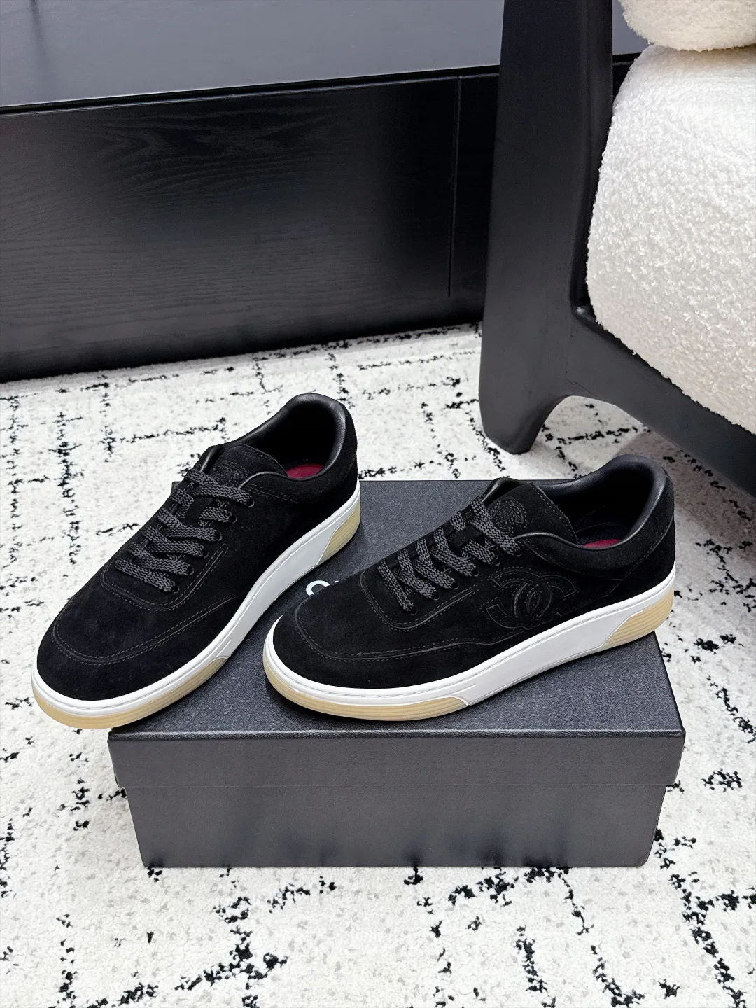 Women's Sneakers CHANEL 18125110
