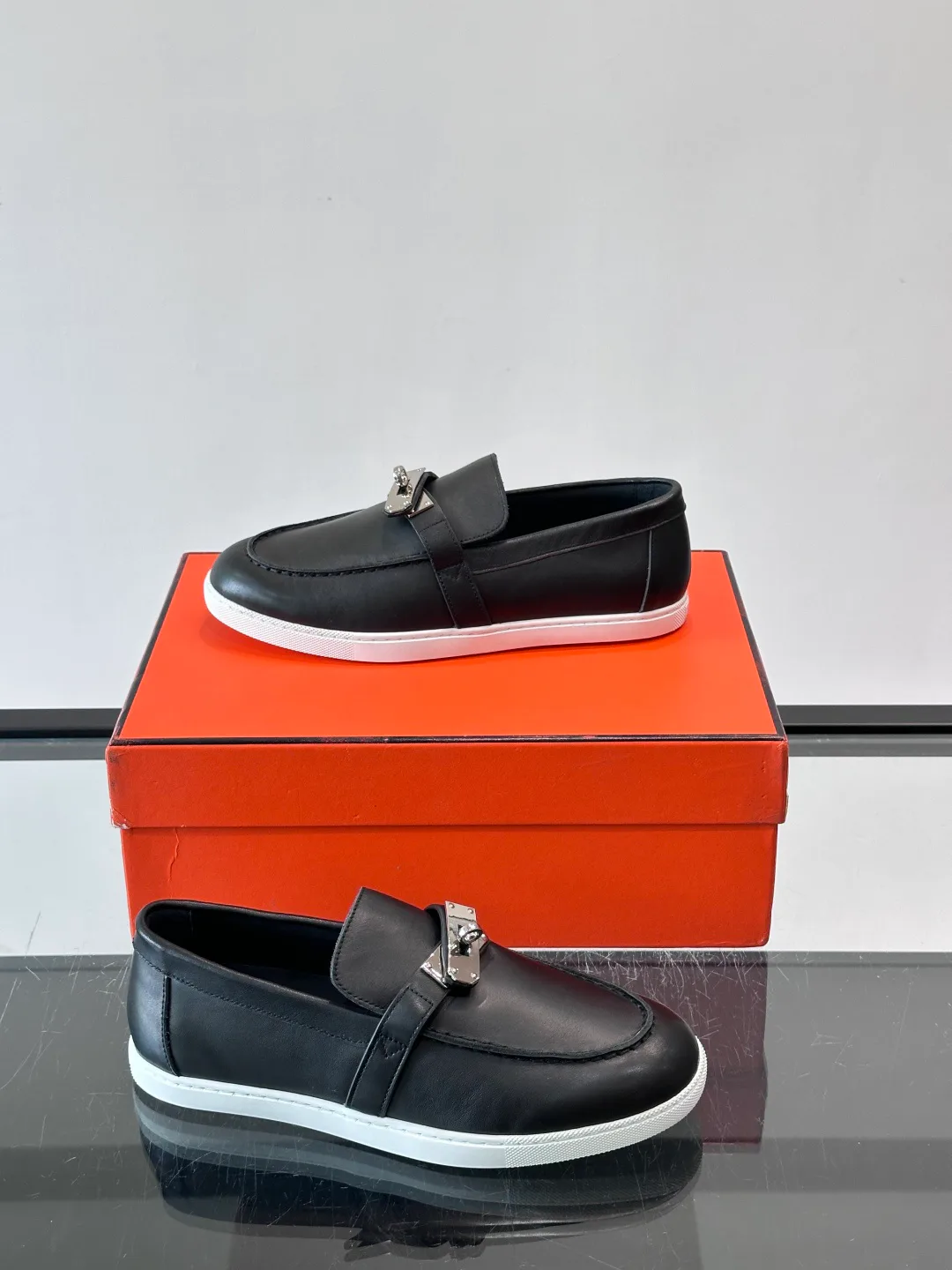 Men's Loafers And Dress Shoes HERMES 17904323