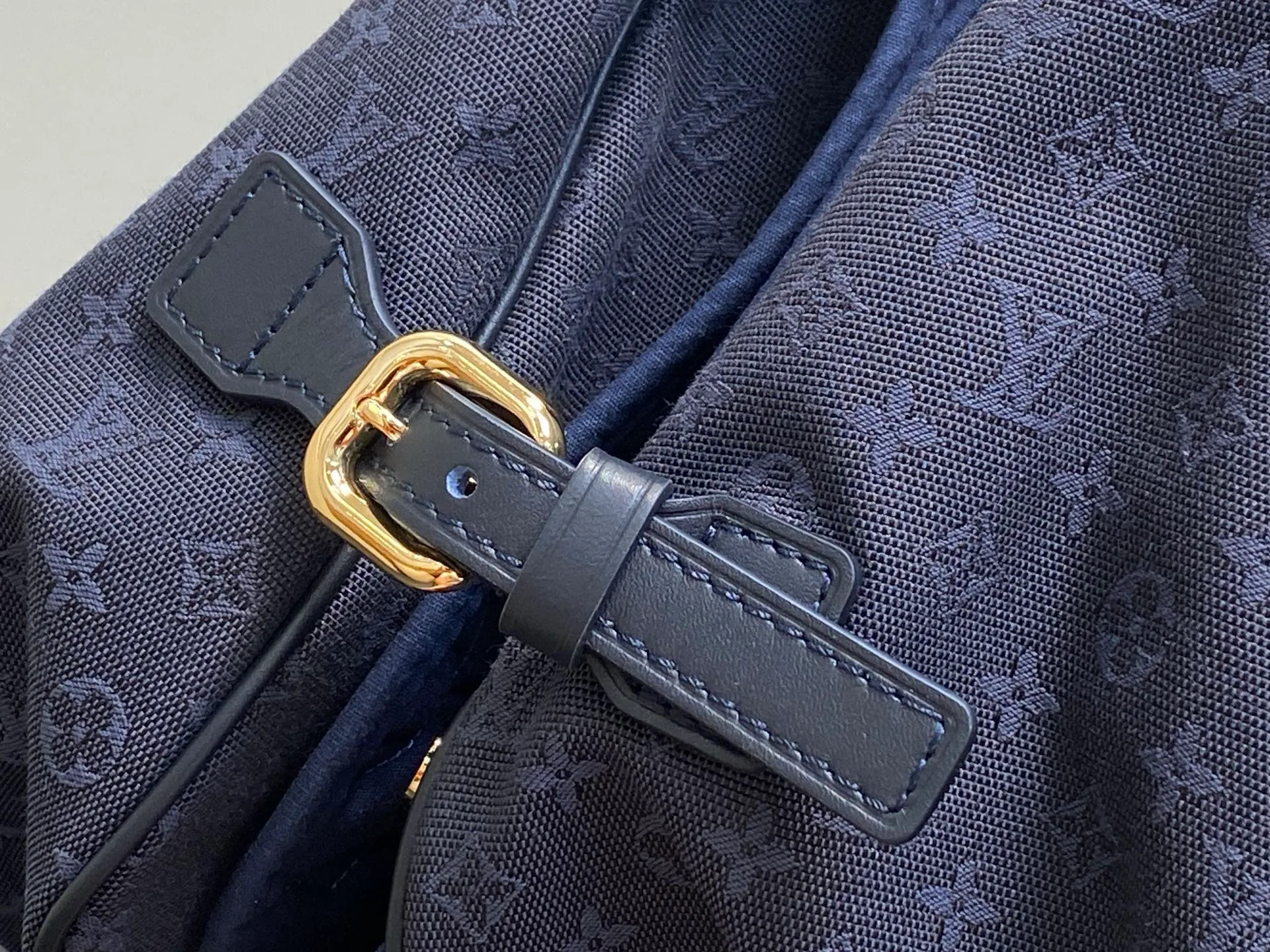 Women's Classic Handbags LOUIS VUITTON 17544744