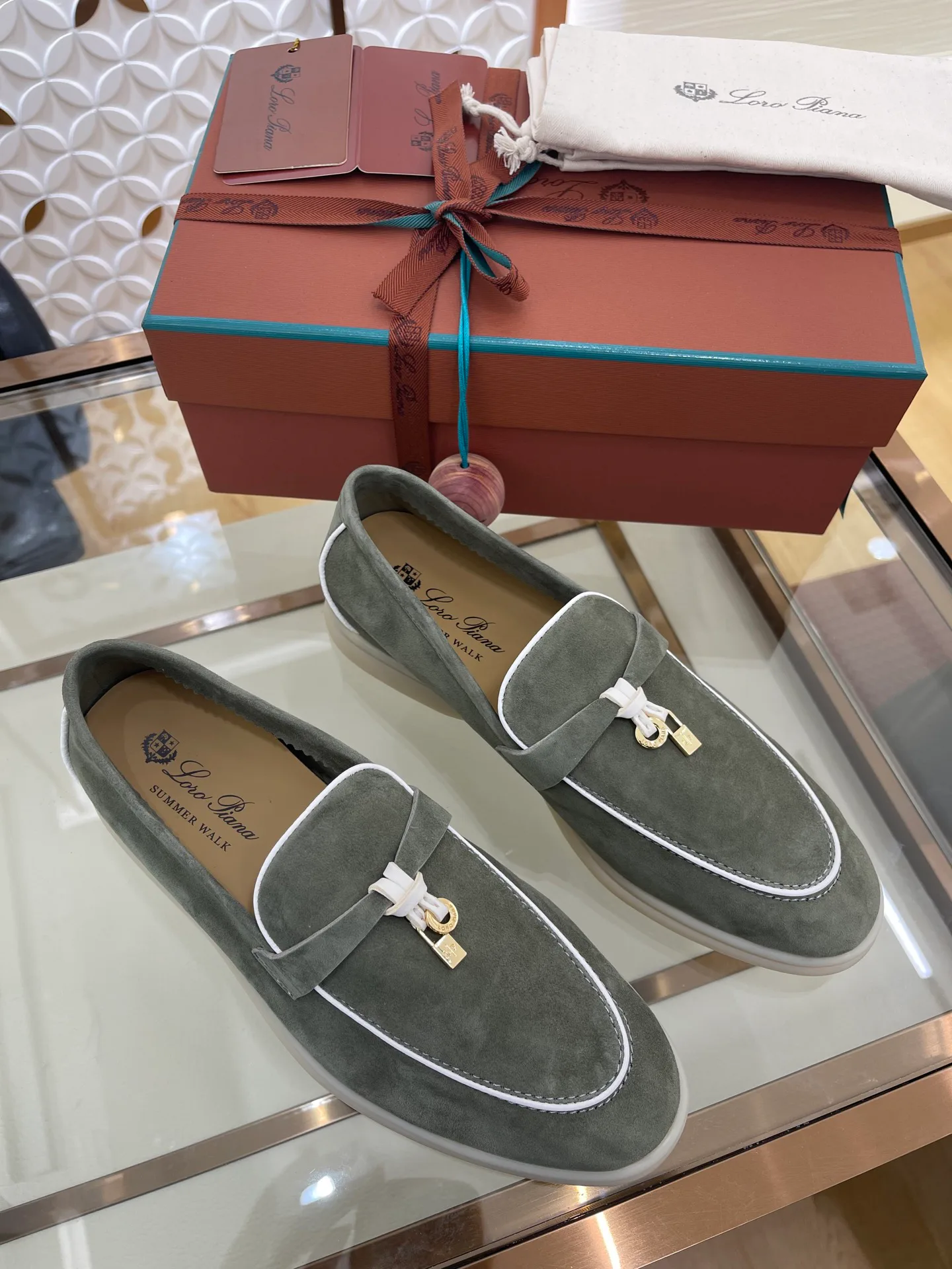 Women's Loafers And Moccasins LORO PIANA 17863157