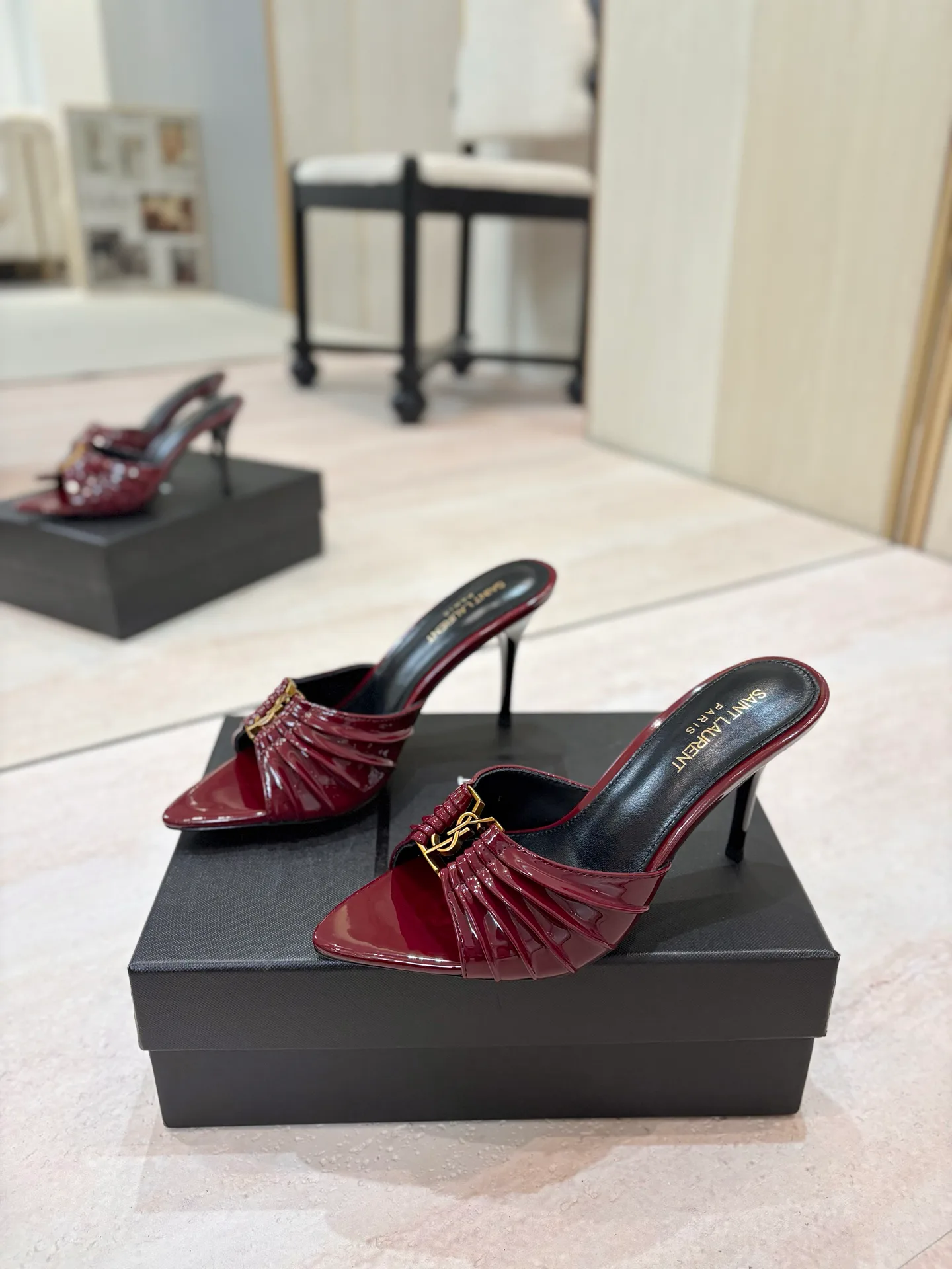 Women's Mules And Clogs SAINT LAURENT 17476094