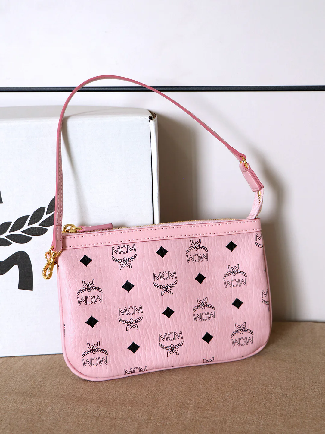Women's Classic Handbags MCM 18223303