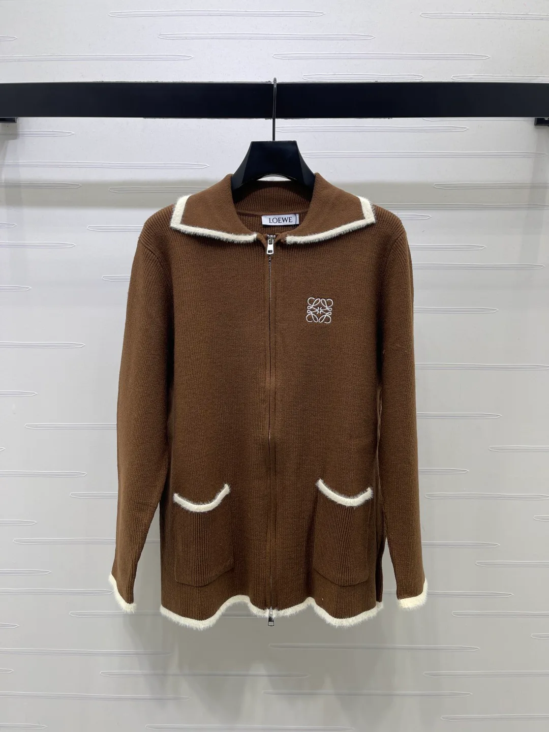 Women's Jumpers And Sweaters LOEWE 18038121