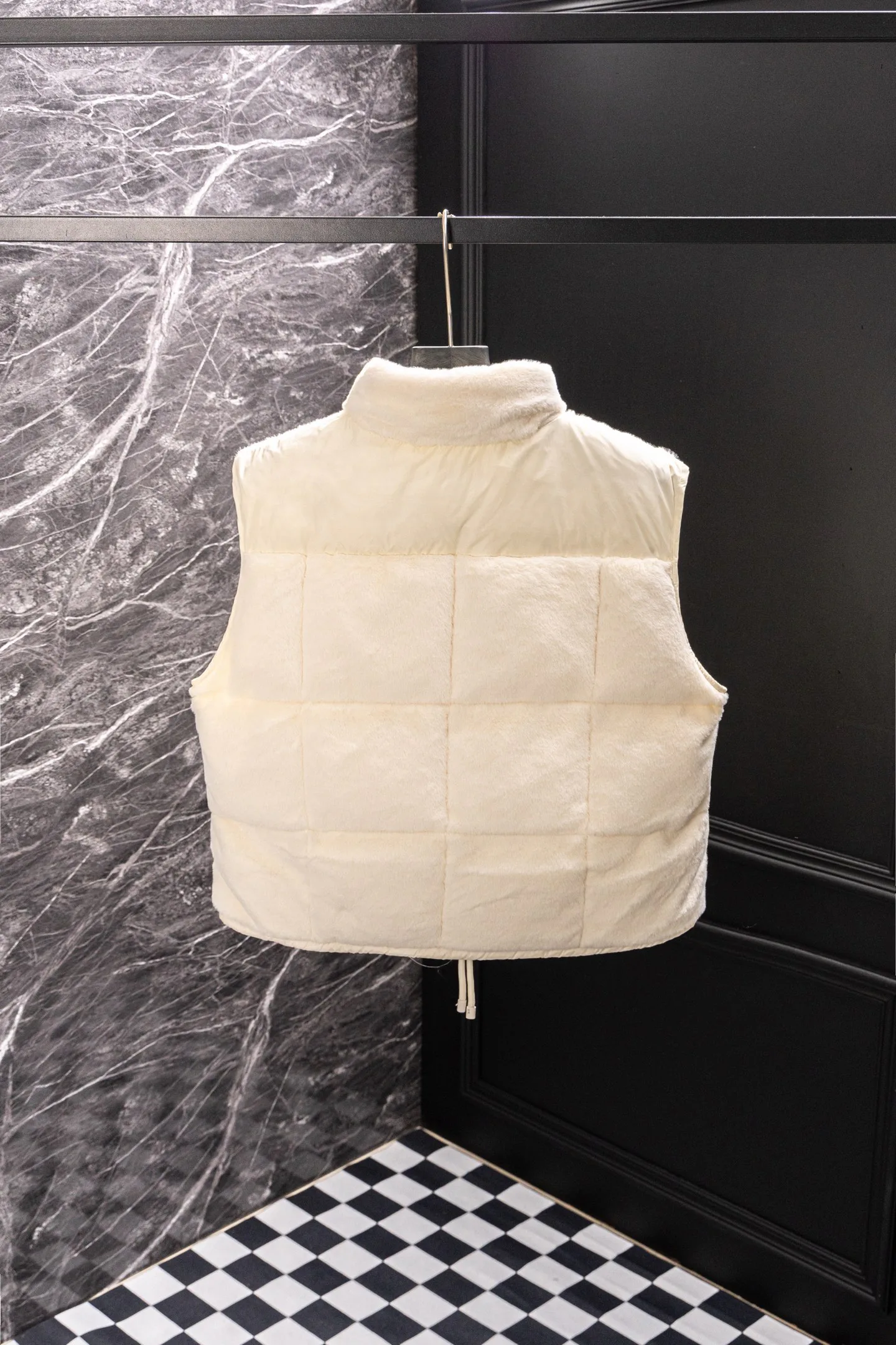 Women's Vests MONCLER 18507218