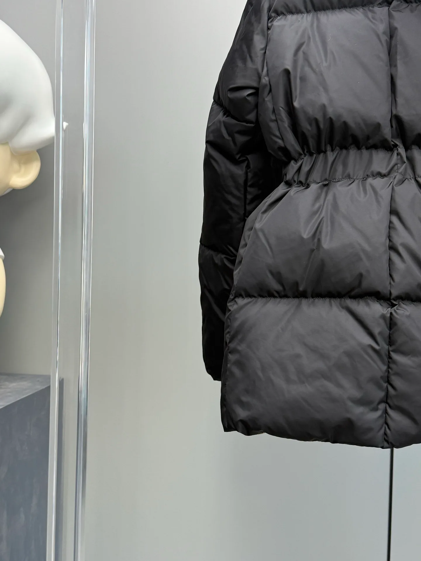 Women's Jackets And Down Jackets MONCLER 18326250