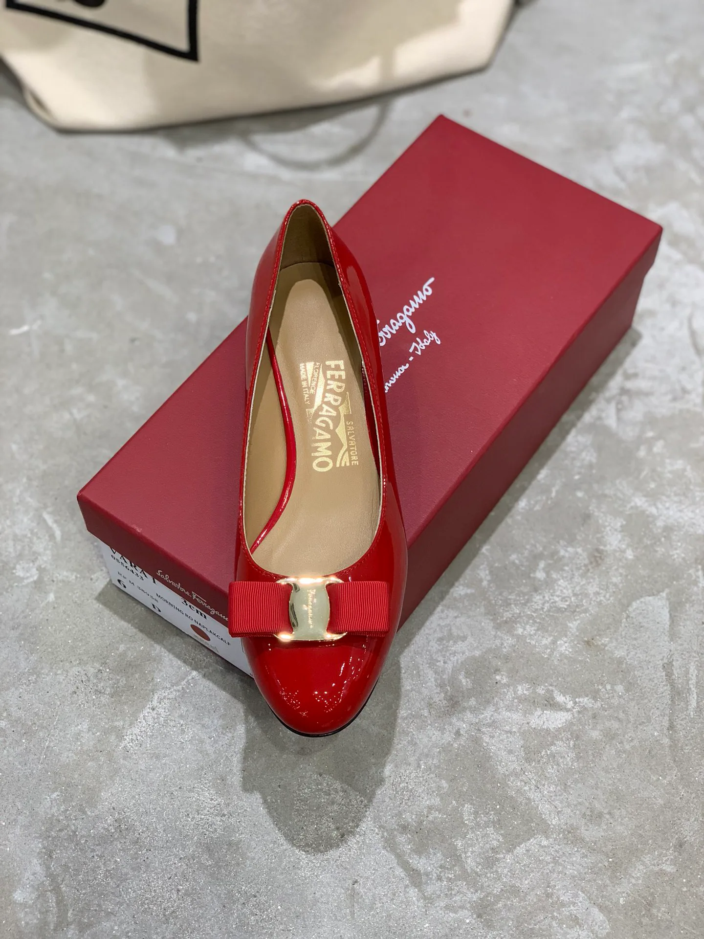 Women's Ballet Flats SALVATORE FERRAGAMO 18340658