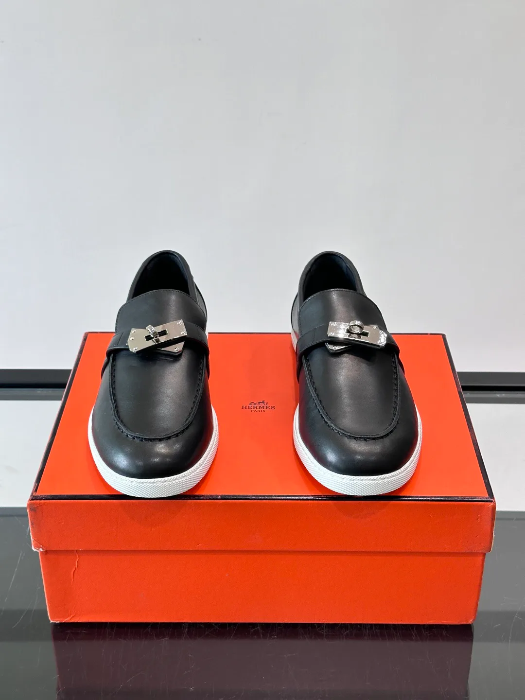 Men's Loafers And Dress Shoes HERMES 17904323