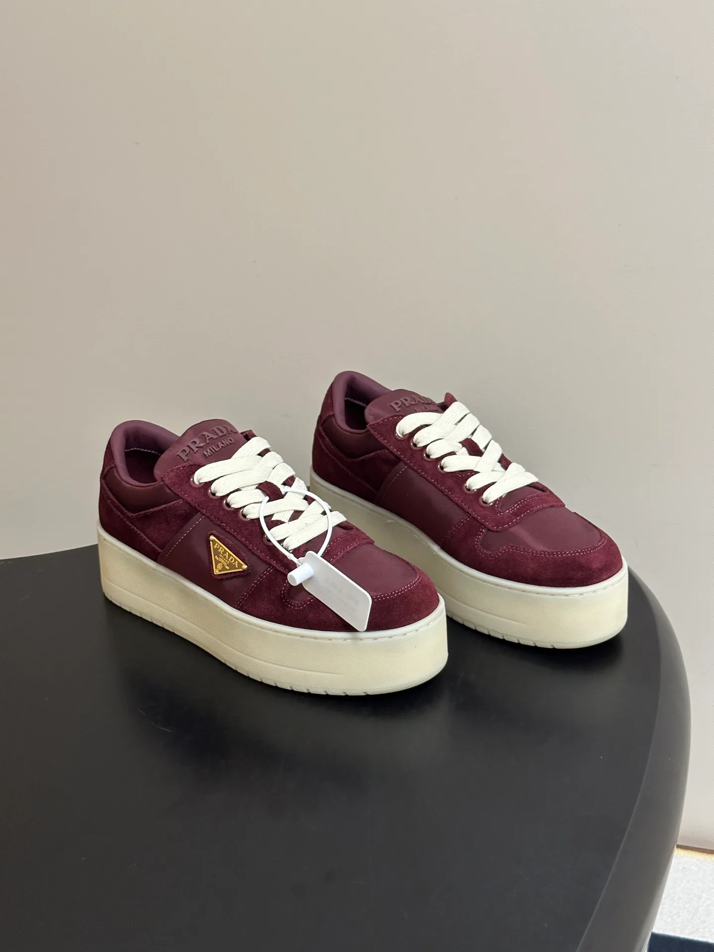 Women's Sneakers PRADA 18041556