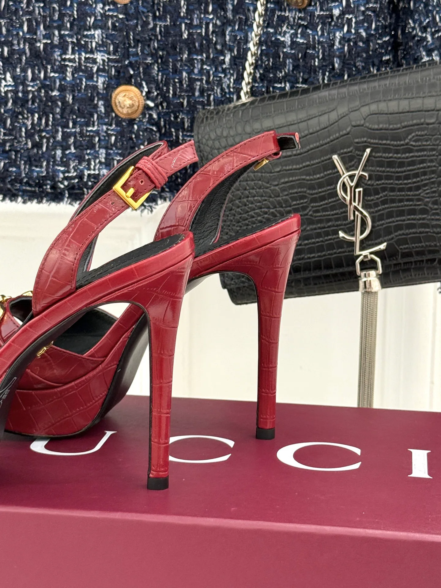 Women's Open-Toe Sandals GUCCI 17646531