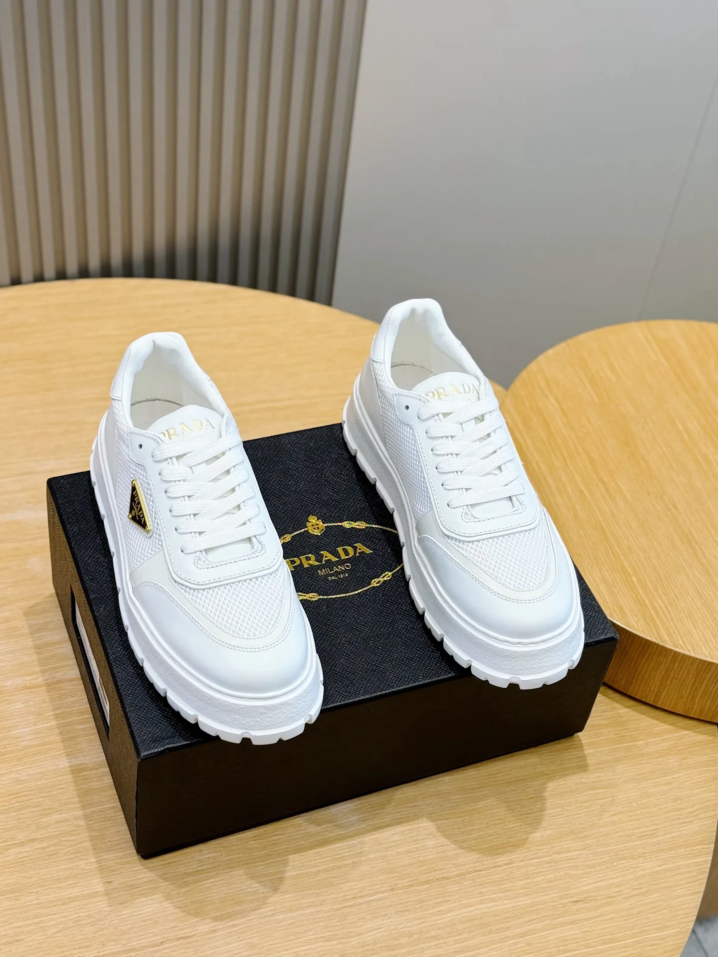Men's Sneakers PRADA 18101444