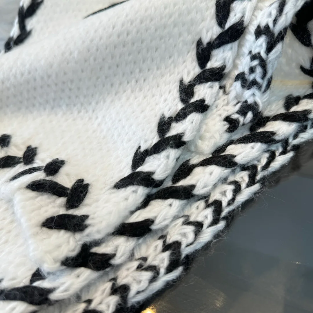 Scarves CHANEL 18275036