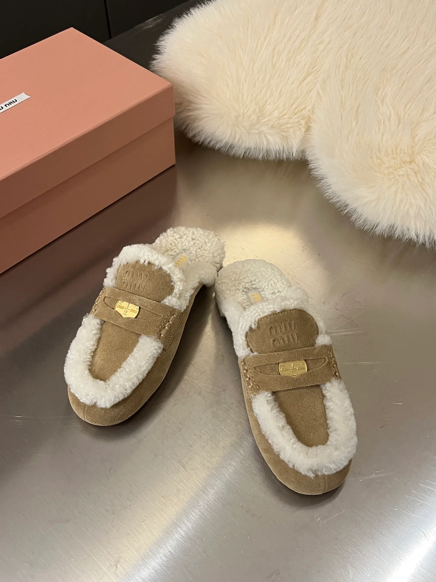 Women's Loafers And Moccasins MIU MIU 17948625