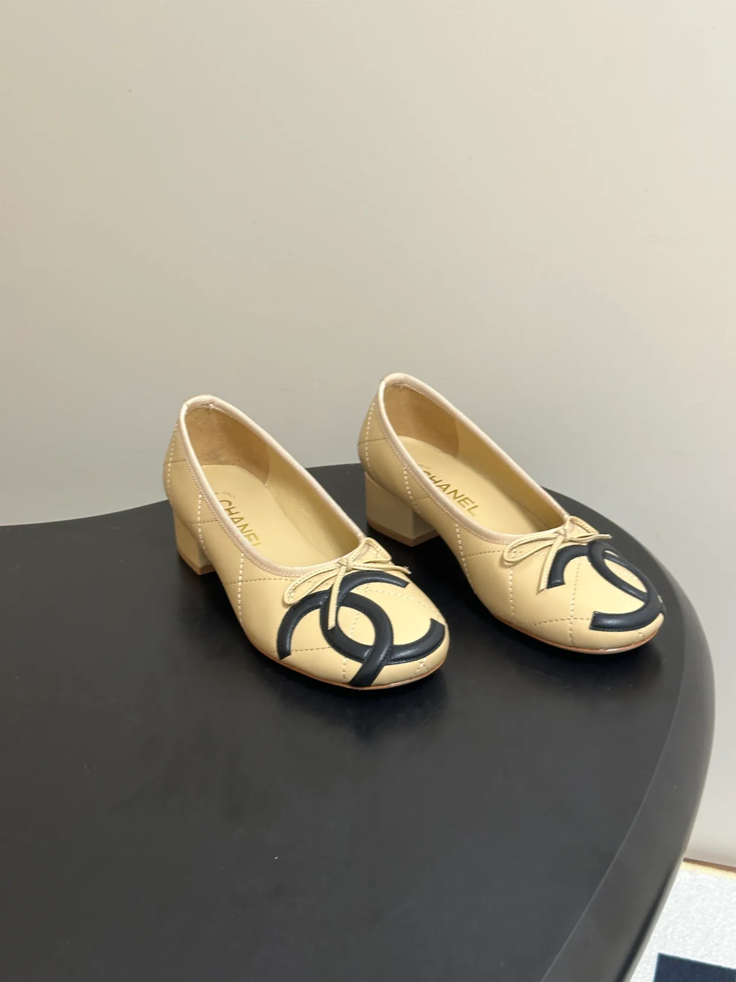 Women's Ballet Flats CHANEL 17889642