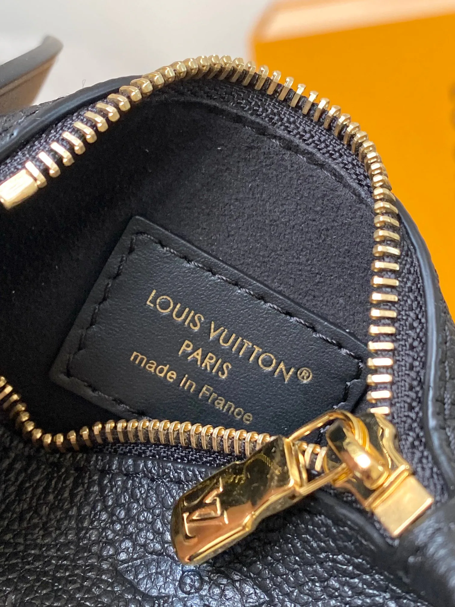 Women's Classic Handbags LOUIS VUITTON 18275498