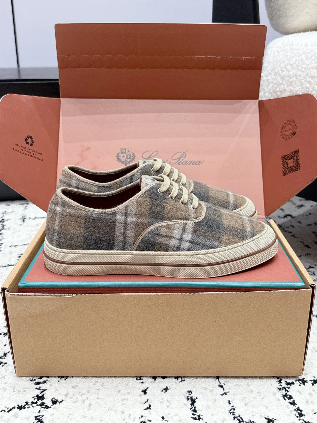 Women's Sneakers LORO PIANA 18406639